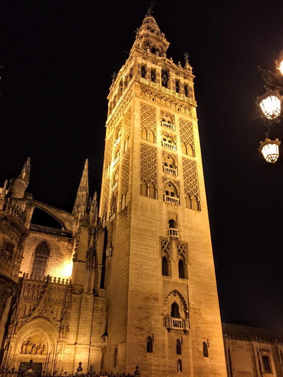 Siviglia - La Giralda in notturna Siviglia - La Giralda in notturna - Photograph by ViaggioBlues