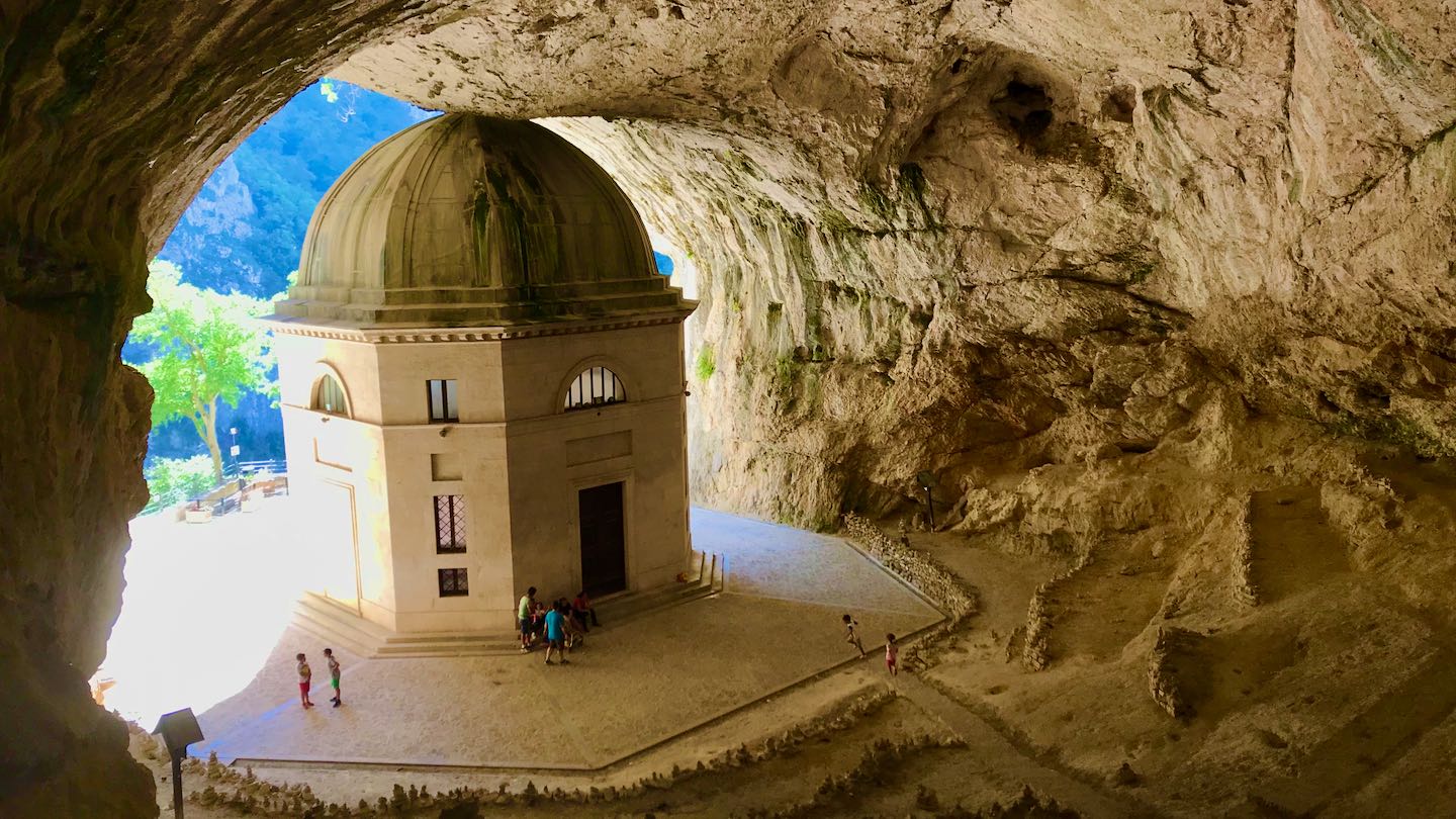 grotte di frasassi